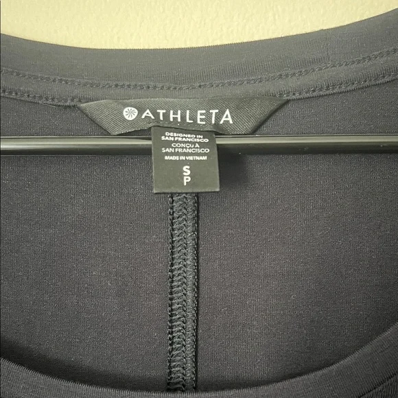 NWOT Athleta Black Short Sleeve Tee - Picture 2 of 4